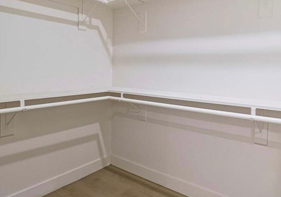 1st image of 6006 Comey Ave