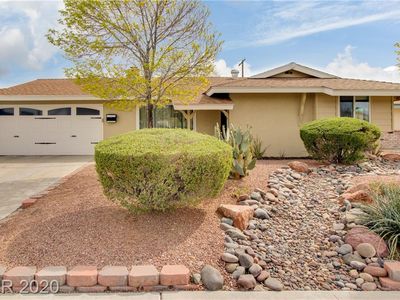 712 McDermit St, Las Vegas, NV, 89107