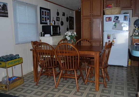 4th image of 529 Brown Ln