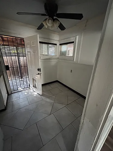 2963 1/2 L St Photo 1