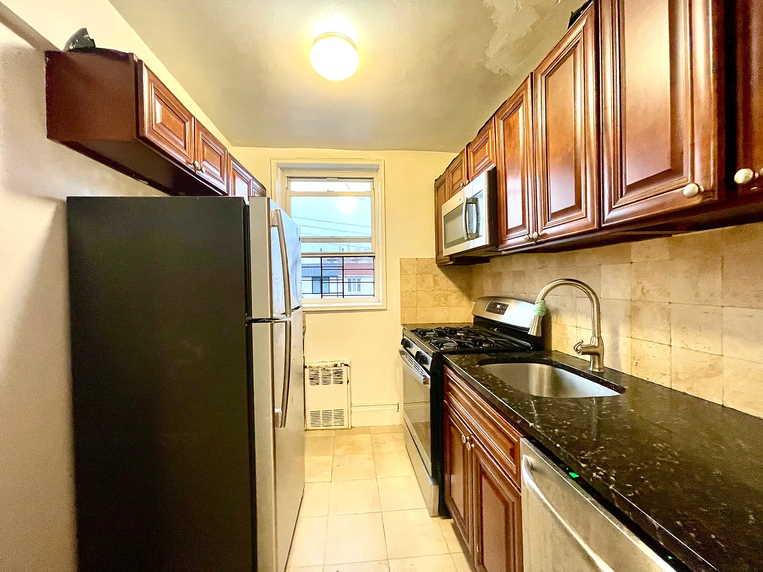 1 bed, 725 sqft, $2,500 — Photo 4
