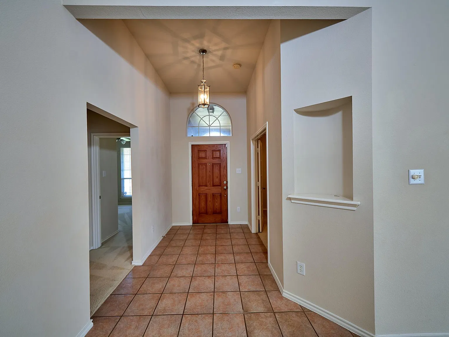 3 bed, 1805 sqft, $2,600 — Photo 3