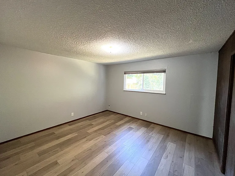 1210 J St — Photo 15