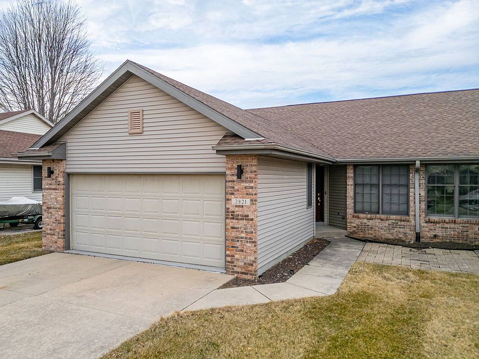 1st image of 2821 Carrousel Ln