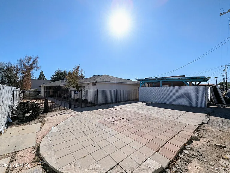 1314 W Whitton Ave — Photo 43