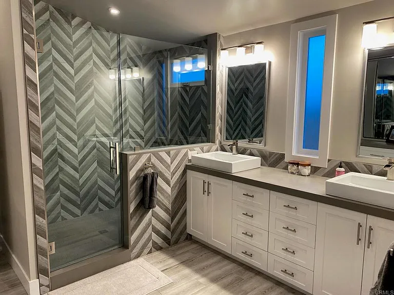 250 Avenida Monterey — Photo 14