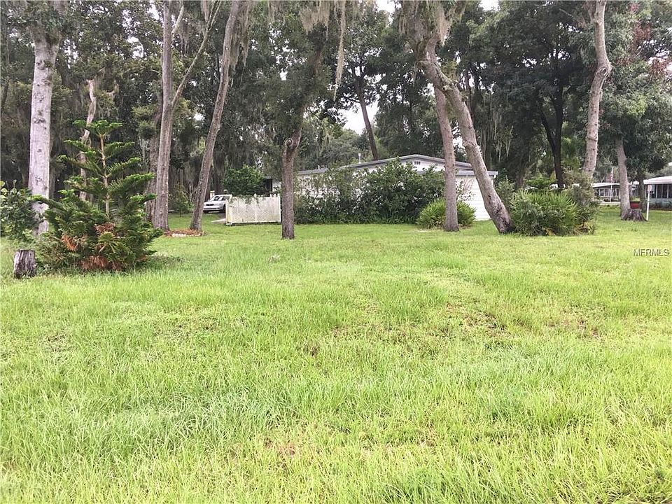 2nd image of 64 Robin Rd
