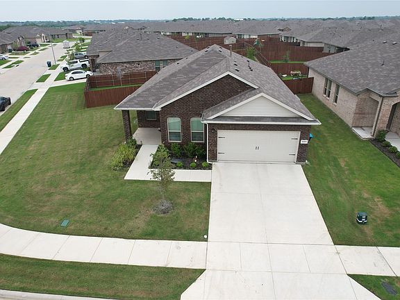 2nd image of 5201 Petal Meadows Dr
