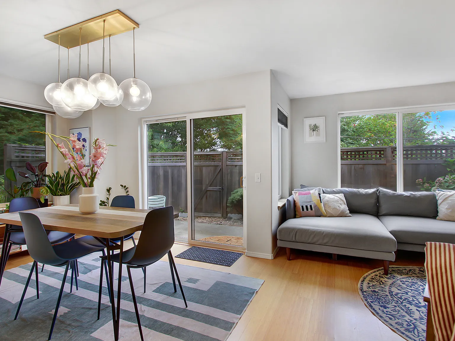2 bed, 2.5 bath, 1250 sqft, $3,295 — Photo 2