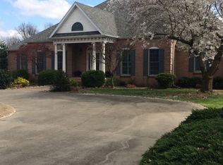 14 Oak Meadow Dr, Sikeston, MO 63801
