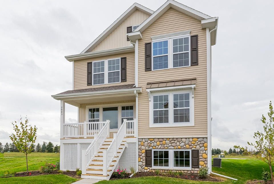 1st image of 465 E Summer Grove Dr
