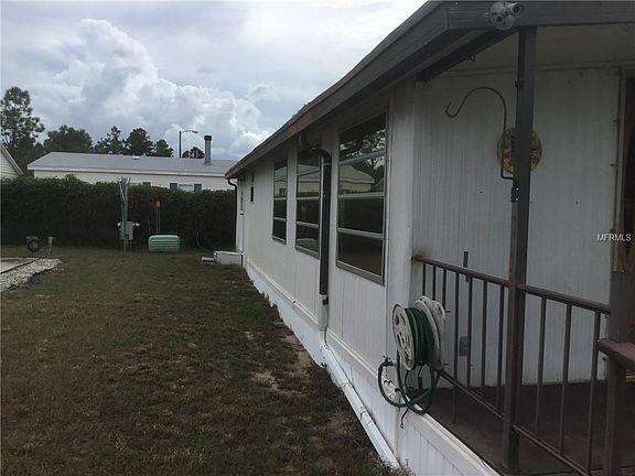 3rd image of 135 Palm Crest Ln