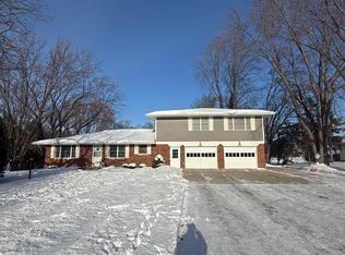 2247 Allouez Ave, Green Bay, WI 54311