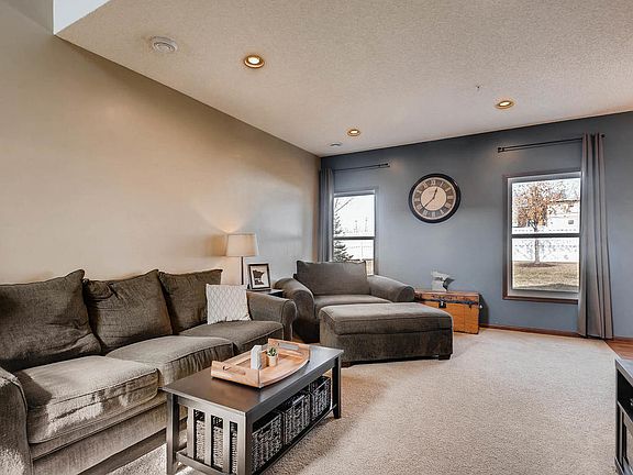 3rd image of 349 Jolly Ln NE