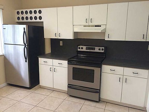 2nd image of 11810 NE 19th Dr APT 2