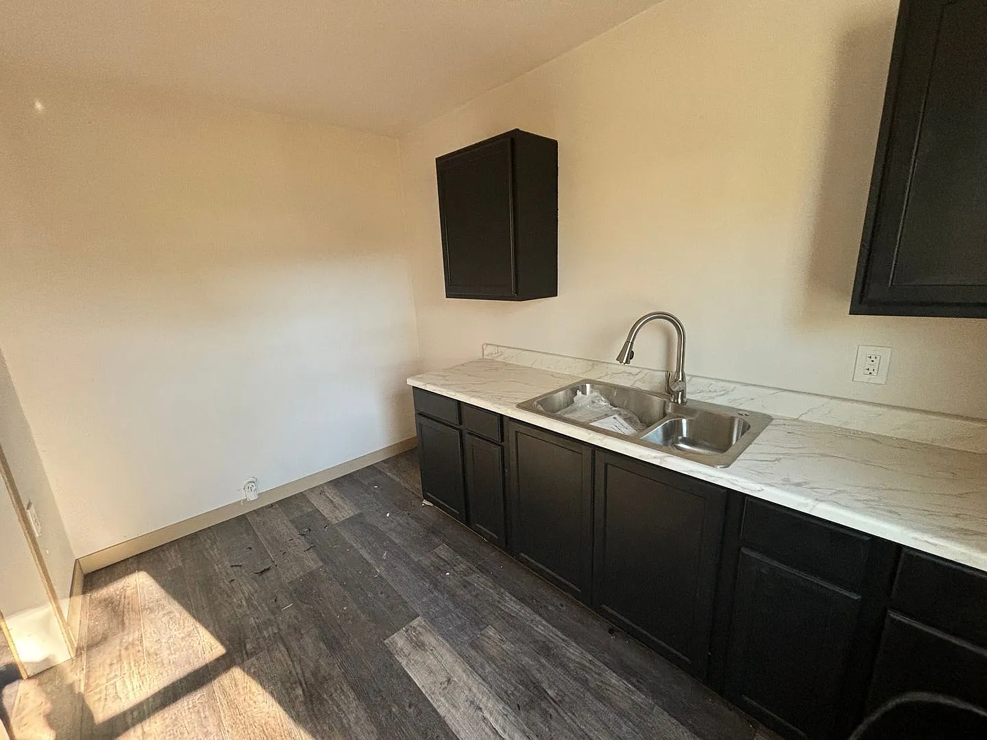 Cute 2 bed 1 bath home! — Photo 3
