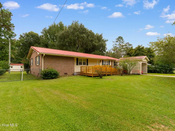 203 Elizabeth Street, Tabor City, NC 28463