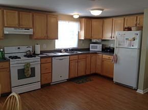 3rd image of 124 Marine St