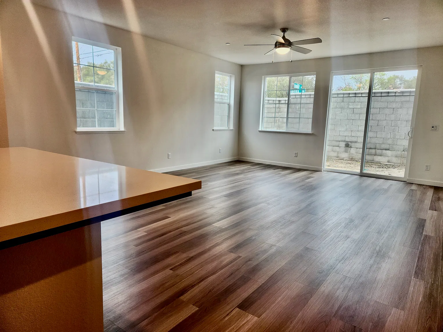 4 bed, 3.5 bath, 2657 sqft, $3,500 — Photo 4