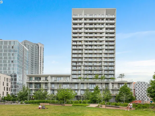 1150 NW Quimby St Unit 204, Portland, OR 97209