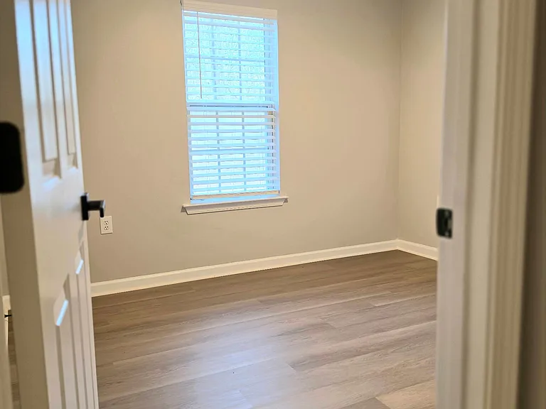140 Halo Trce — Photo 13