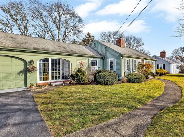 74 Chipping Green Circle, South Yarmouth, MA 02664