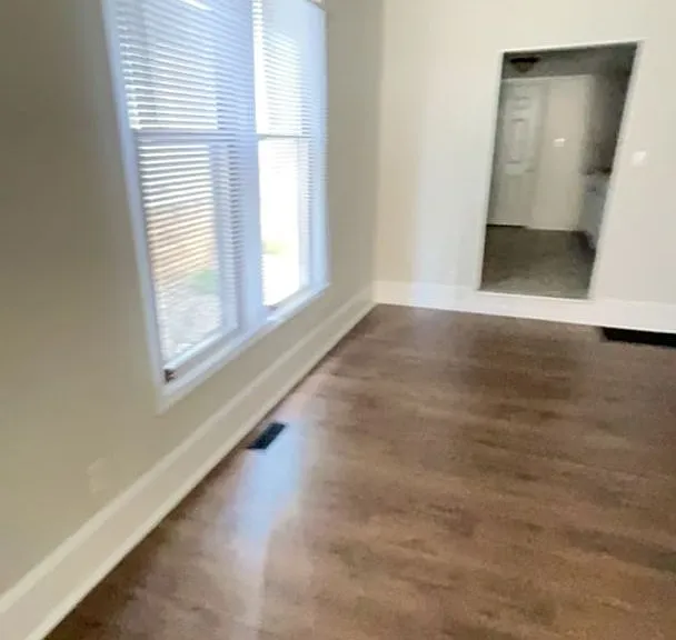 611-613 Oregon St — Photo 10