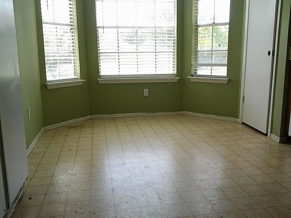 1st image of 503 N Vista Dr