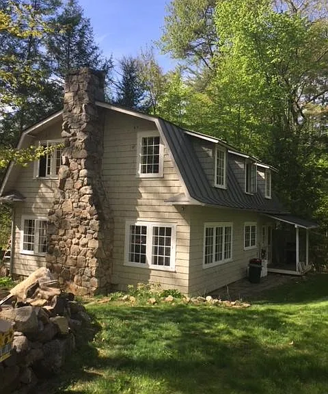 4504 Lakeshore Dr — Photo 1