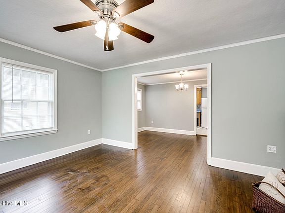 4th image of 129 Greene Street