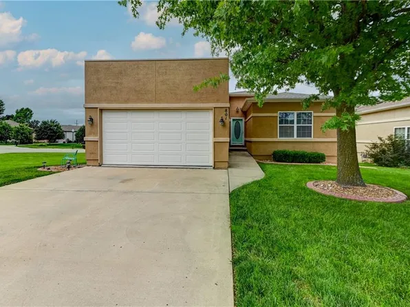 801 NE Sonora Valley Cir, Blue Springs, MO 64014