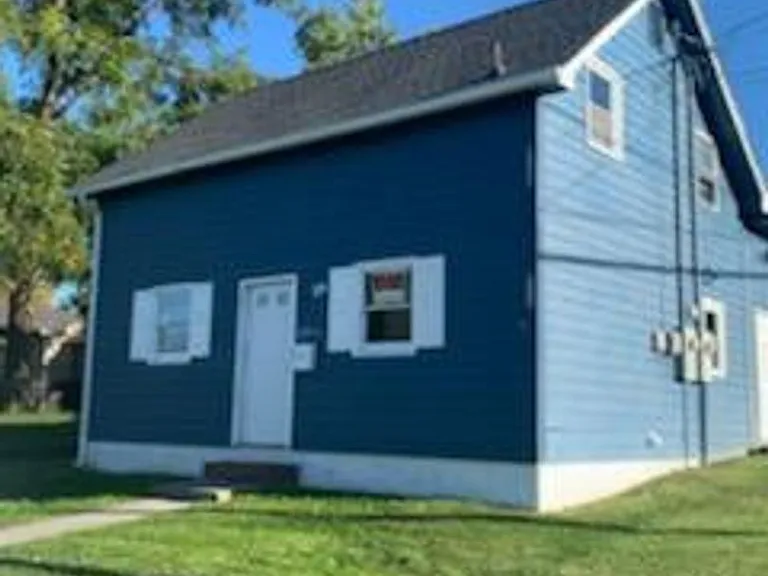 224 Lamont St — Photo 2