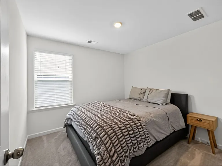 8308 Hunters Grove Rd — Photo 11
