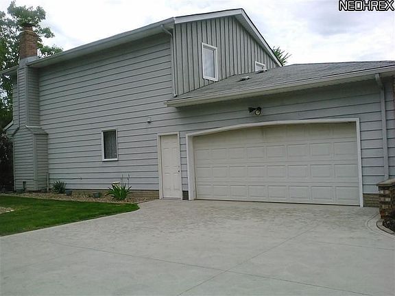 2nd image of 12164 Hilary Dr W