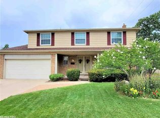 4329 Stephanie Dr, Sterling Heights, MI 48310