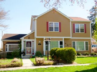 71 Edwards St, Dundee, IL 60118