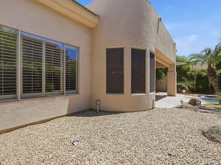 7369 E Del Acero Dr — Photo 7