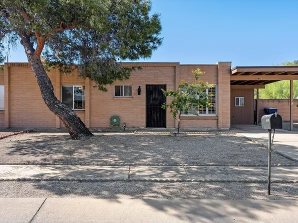 2425 S Rose Peak Dr, Tucson, AZ 85710