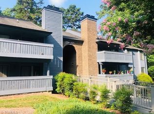 2915 Oaktop Cir, Greensboro, NC 27410