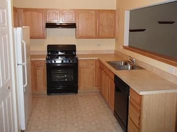 2nd image of 1617 Victoria Park Cir