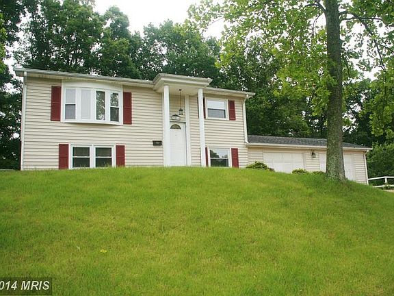 5th image of 3582 Forestdale Ave