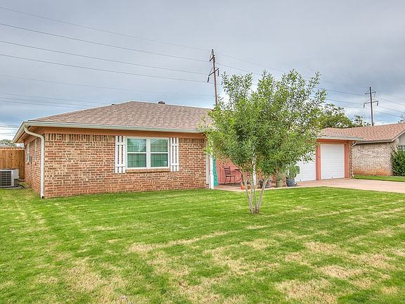 2nd image of 242 Amistad Rd