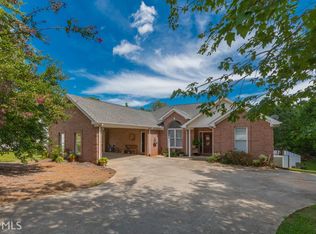180 Lois Lane Dr, Mount Airy, GA 30563