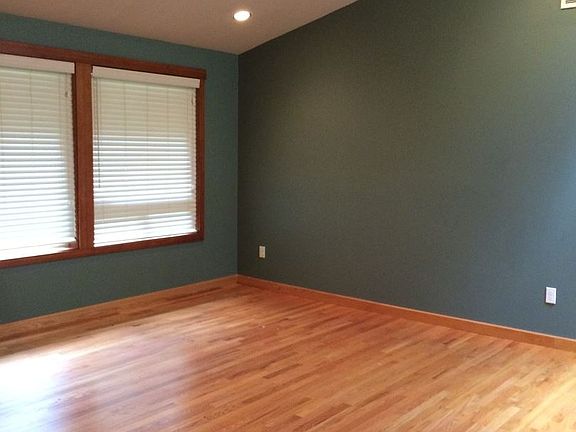5th image of 403 222nd Pl SE