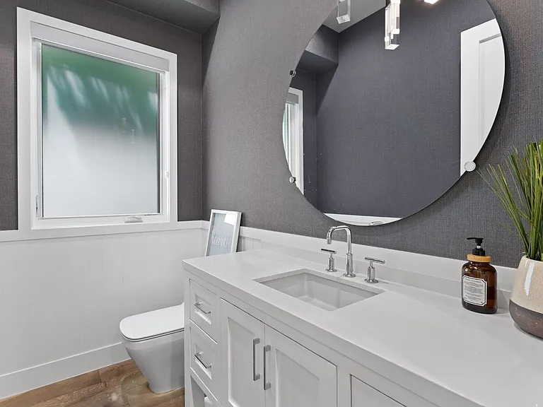4435 Stansbury Ave — Photo 24