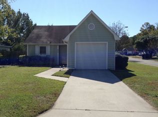 800 Elk Trail Dr, Wilmington, NC 28409