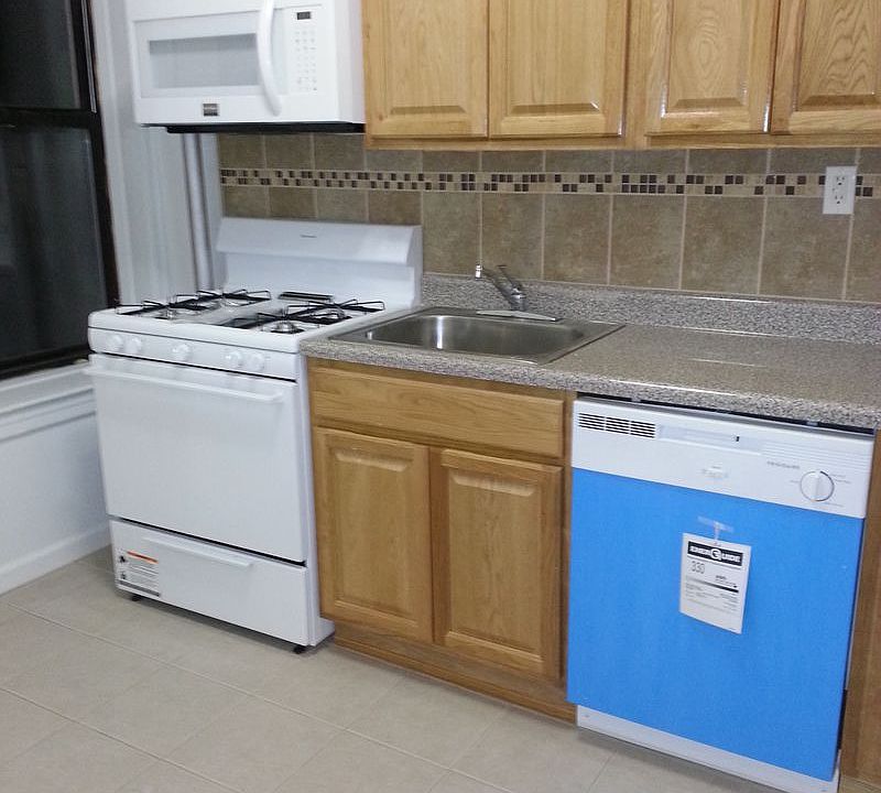 1st image of 1115 45th Ave APT 2H