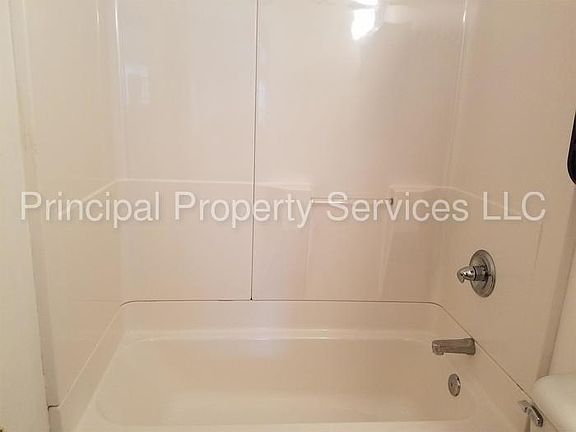 4th image of 459 N Saint Bernard Dr