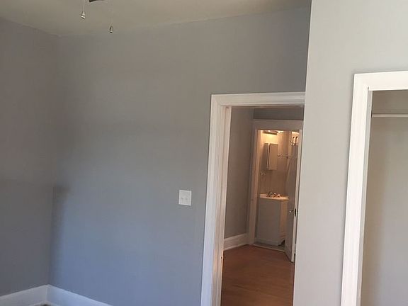 3rd image of 2322 Chickasaw St #1