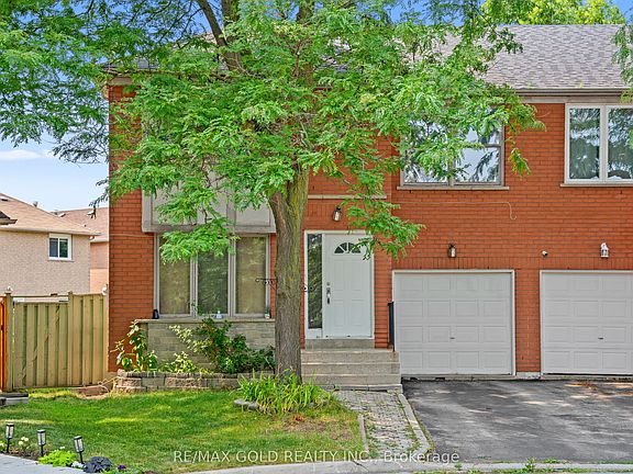 3rd image of 27 Lofty Pines Pl